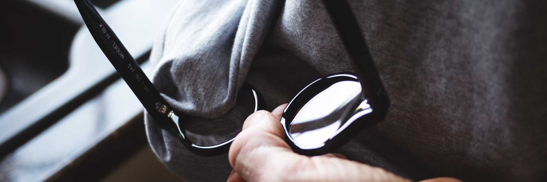 Can You Buff a Scratch Out of Glasses Effective Methods and Tips Banton Frameworks