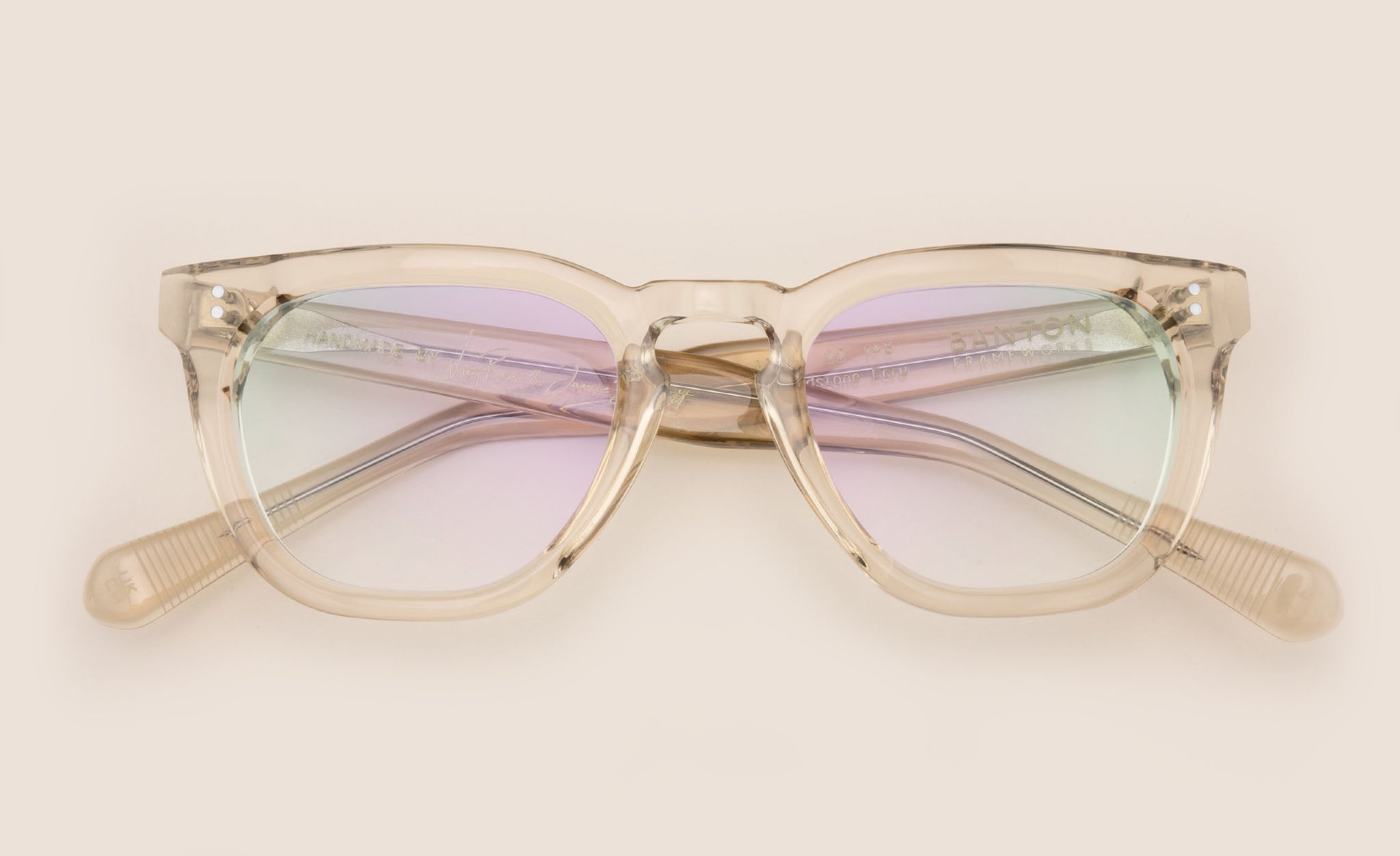 Stylish transparent glasses shop